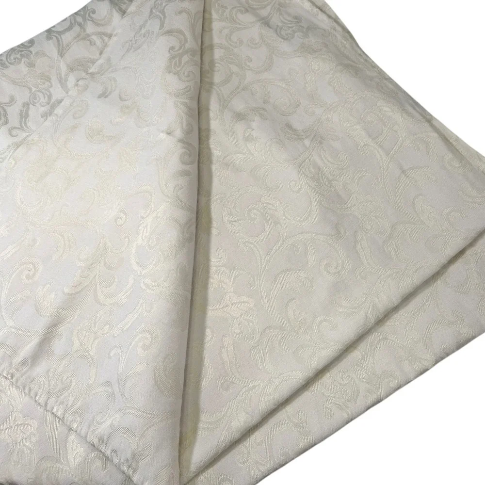 92x52 White Tablecloth 3 Napkins Set Damask Jacquard Scroll Regencycore Wedding